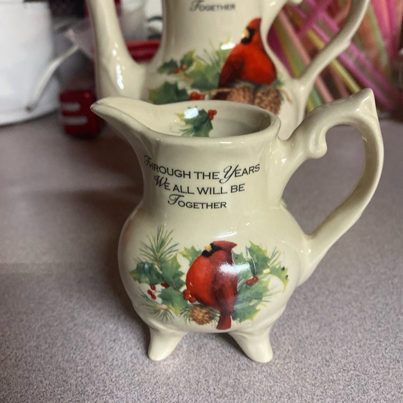 Cardinal Design Tea Set - Picture 4 of 8